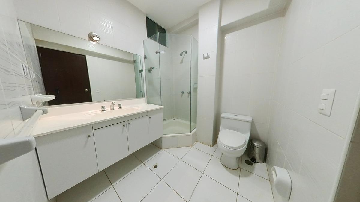 VENTA DE LINDA CASA EN PIMENTEL